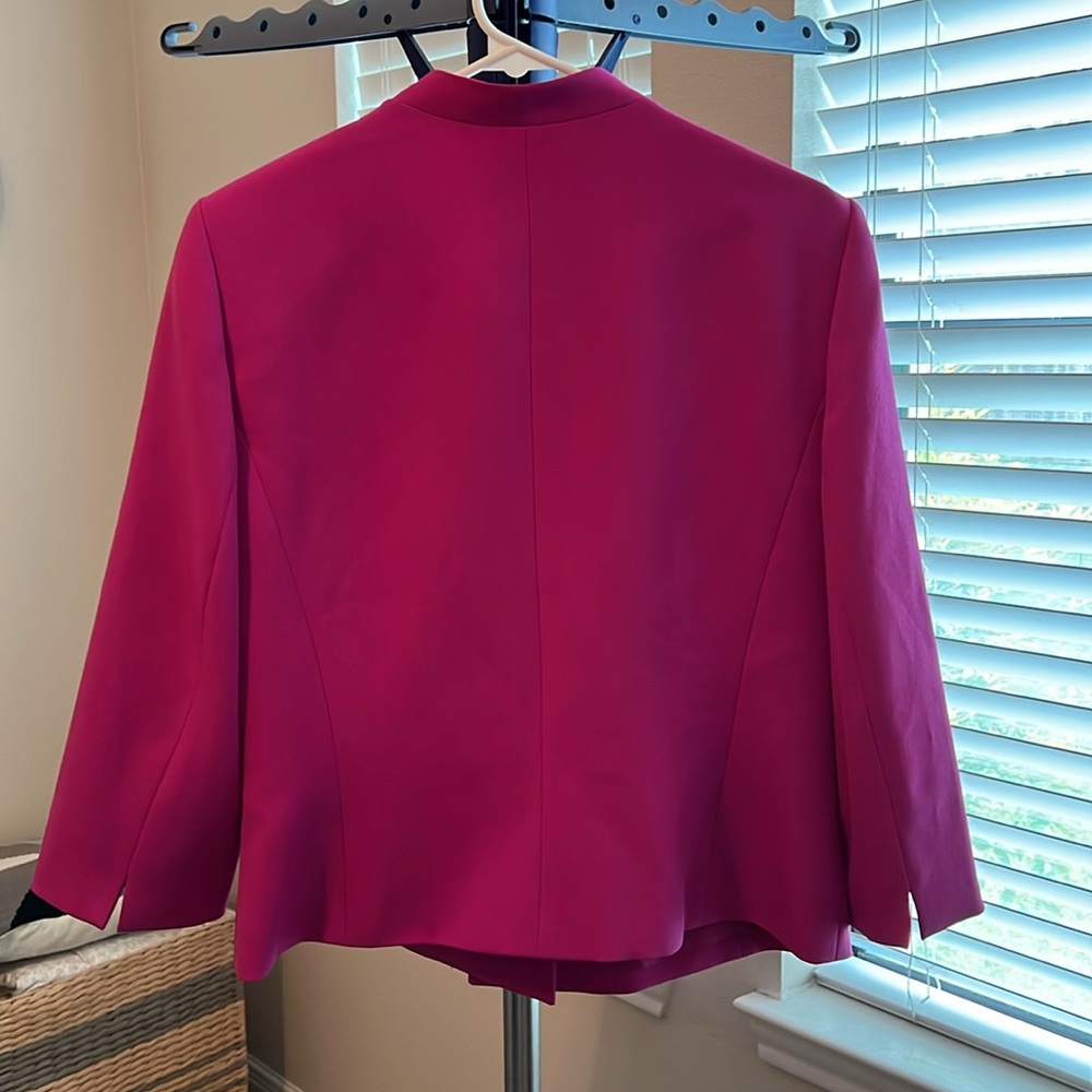 Kasper Fuchsia Collarless Blazer - Picture 4 of 10